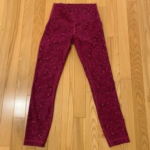 Lululemon High Times Pant  Full-On Luxtreme Size 4